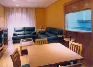 Apartamentos Turisticos Puerta De León Dış mekan fotoğraf
